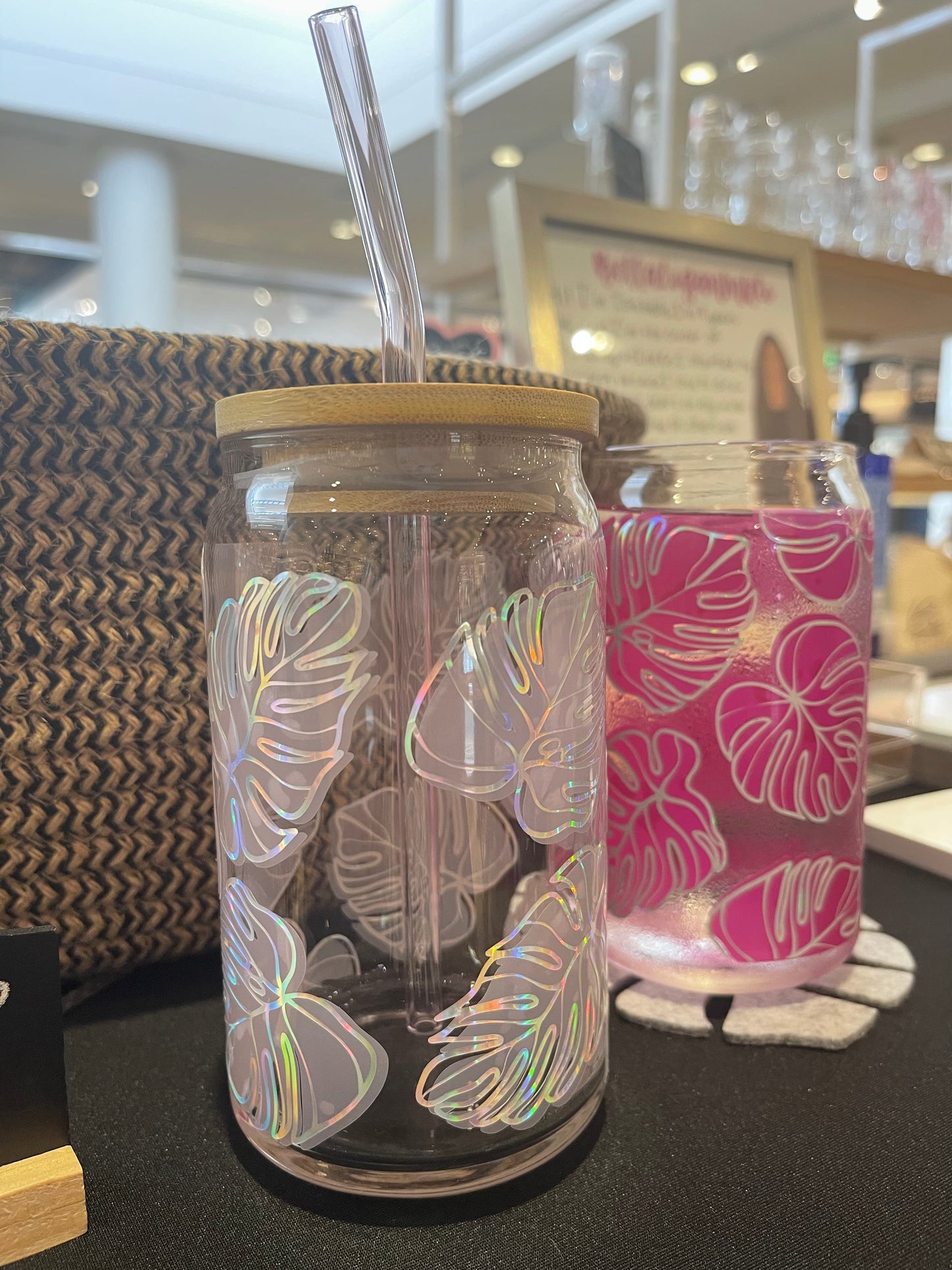 Monstera changing libbey beer can glass cup 16oz | Translucent to Pink with Holographic Silver outline | NEW NEW